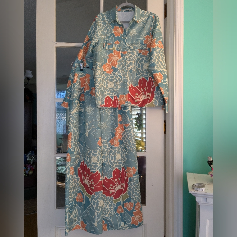 Mulla Matching Set Of Floral Button Down Shirt And Wide Leg Pants Size Large